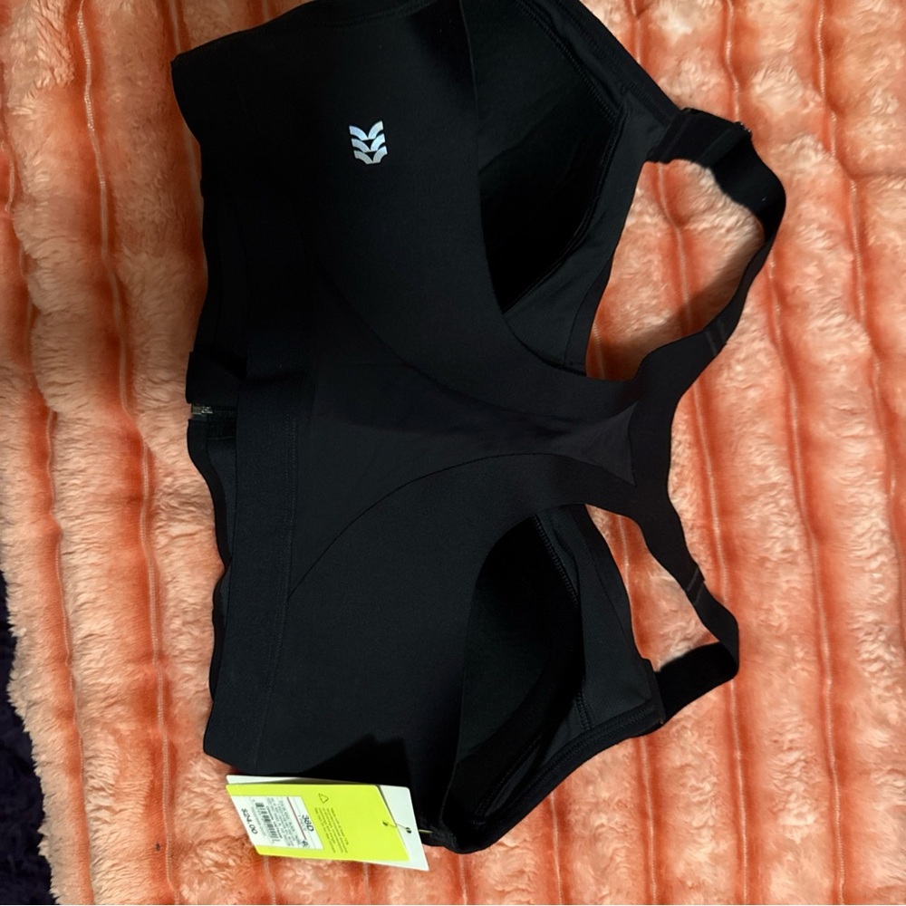 Black Sports Bra with Racerback and Moisture-Wicking Fabric